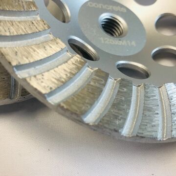 가벼운 무게 100-180mm 알루미늄 코어와 함께 터보 콘크리트 밀링 휠